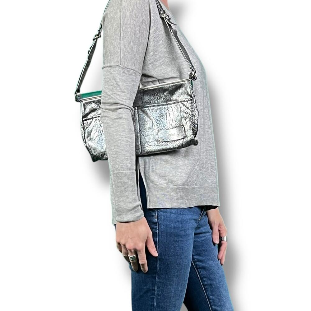 Chloe Lucite Handle Silver Leather Clutch Handbag Vintage Y2K $1,495 Retail Lux - Picture 5 of 13